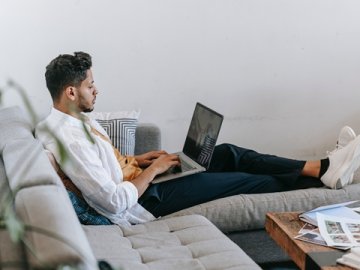 專(zhuān)注企業(yè)服務(wù)20年，您的香港商業(yè)伙伴